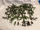 Vintage WW2 soldiers, WWII green plastic Lot of 114 pieces — photo 1
