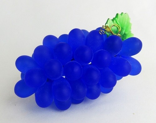 Mid Century Modern mattierte kobaltblaue Glas Trauben mit grünem Blatt 4" Cluster - Bild 2 von 3
