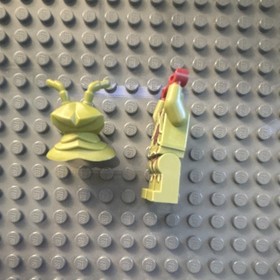 LEGO Space Galaxy Squad MANTIZOID Minifigure 70709 RARE NO WEAPONS