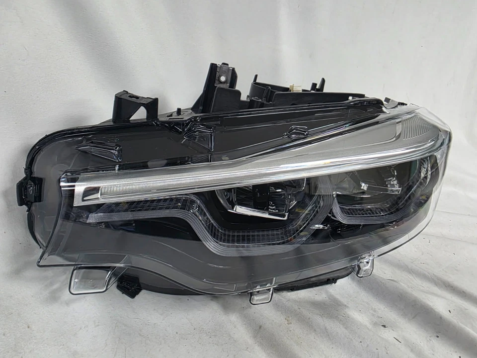 BMW 4 Series F32,F33,F36,F80,F82,F83 LCI ADAPITIVE LED Headlight LEFT 8738705 - Bild 2 von 4