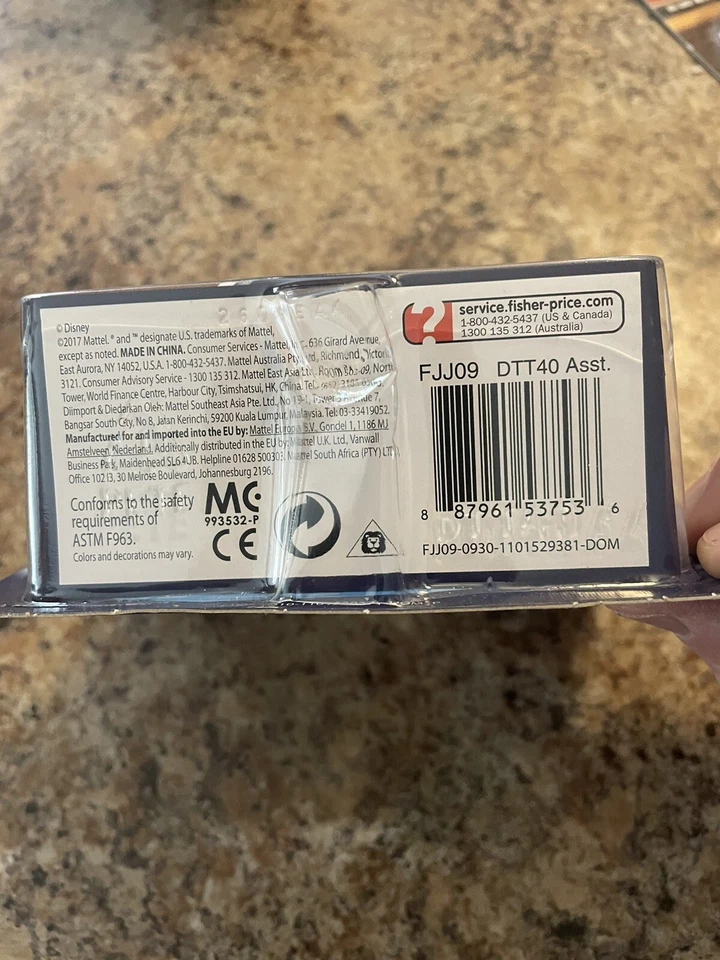 📀 Mickey and The Roadster Racers CLARA CLUCKS COUPE *DISTRESSED BOX* NEW - Image 3 of 3