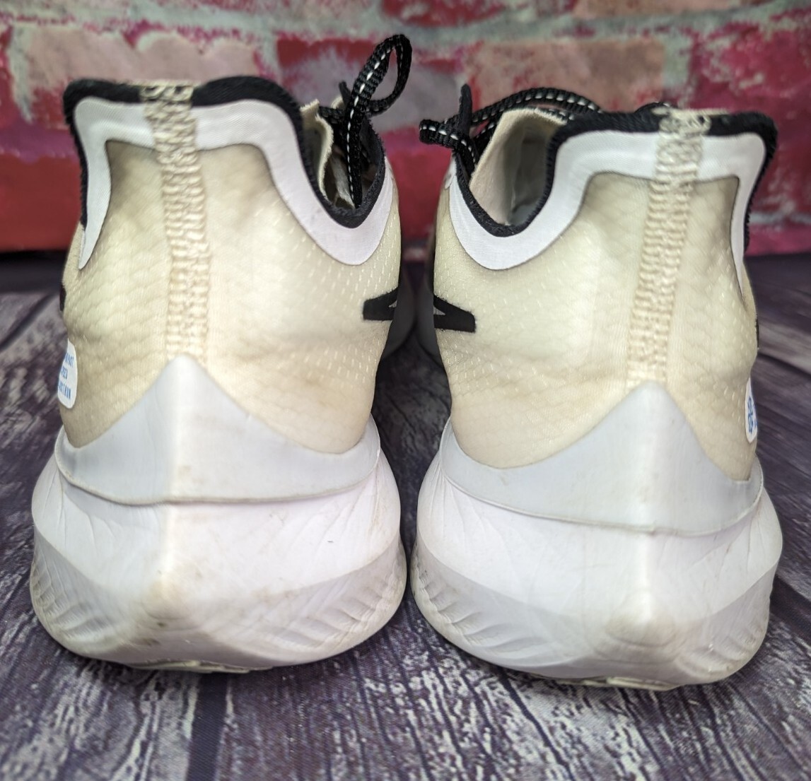 Nike Zoom Gravity White Shoes Running Sneakers Lightweight  display picture 2