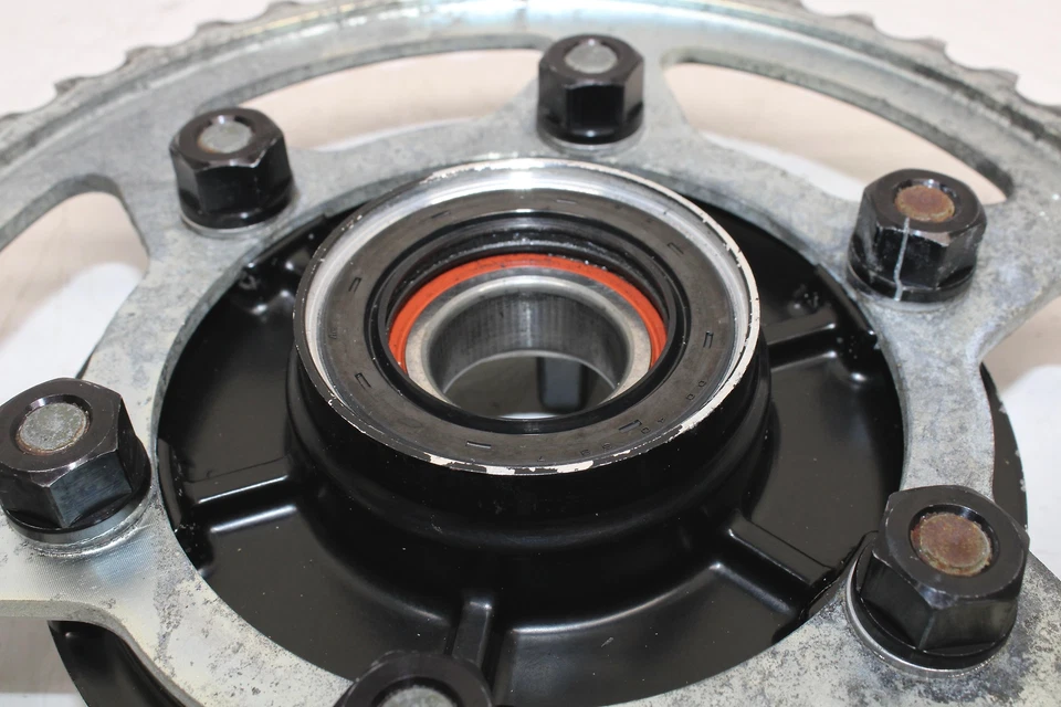 Roda dentada traseira Yamaha Yzf R1 2007 - Imagem 4 de 4