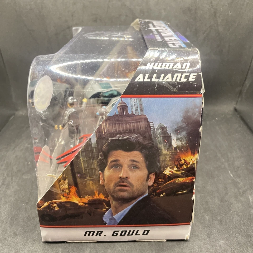 RARE! Transformers Dark Of The Moon Human Alliance Soundwave Laserbeak Mr. Gould - Image 4 of 4