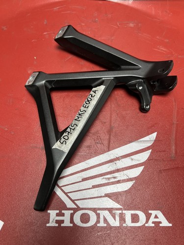 Support Footrest Right X Honda CRF 1100 Cod. 50715MKSE00ZA Original