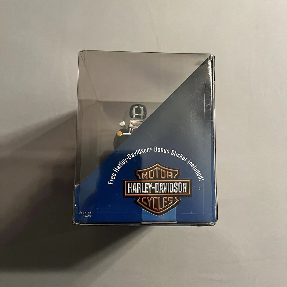 Réplica de motocicleta Harley Davidson clásica Heritage Softail fundido a presión Hot Wheels Foto 4 de 4