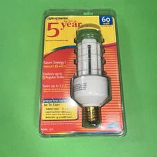 Lights of America Tri Lite 5yr CFL Bulb 60W Equivalent 15W 900 Lumens Model 2315