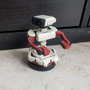 Amiibo Rob Famicom | eBay