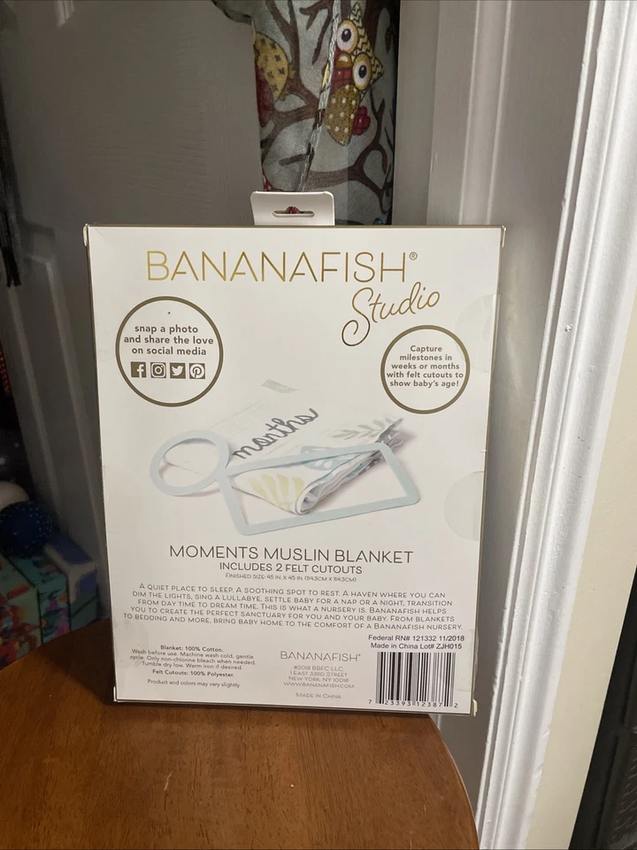 Manta Bananafish Studio Elephant Milestone con 2 recortes de fieltro - Nueva en caja Foto 3 de 3