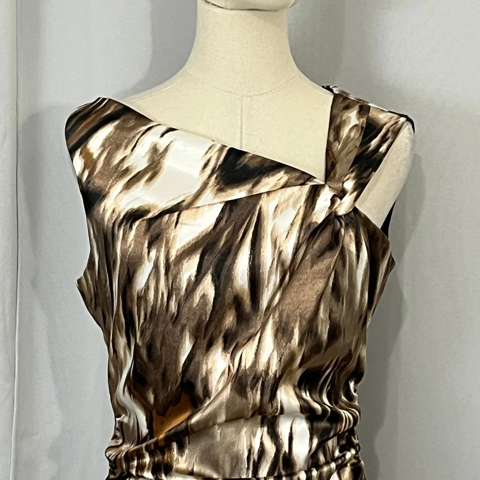 Vestido vaina de cóctel asimétrico estampado abstracto Maggy London para mujer talla 10 Foto 2 de 4