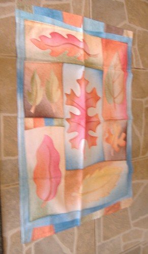 ~FOGLIE D'AUTUNNO~BANDIERA AUTUNNALE DELLA TOLANDA~24" X 35"~ - Foto 1 di 4