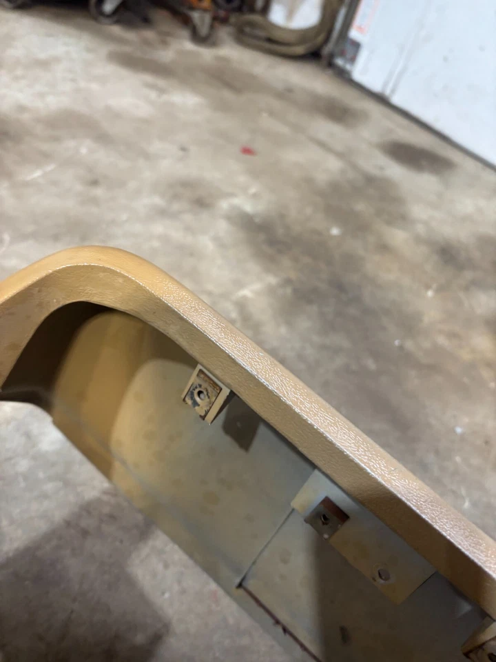 1981 1985 1986 93 Dodge Ram Truck D250 D350 D150 TAN DASH BOARD SHELL OEM PROJECT - Imagem 3 de 4