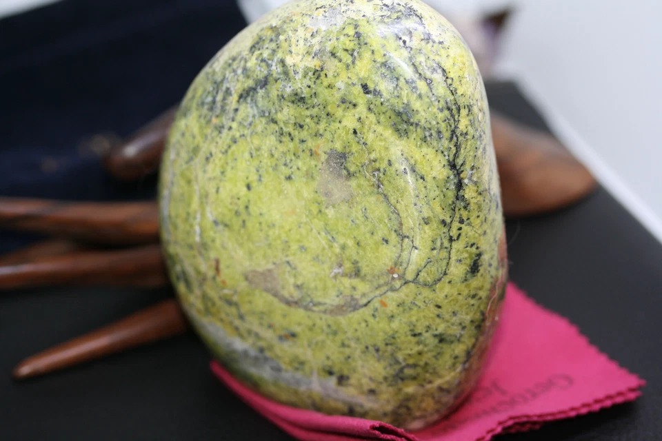 Piedra preciosa museo 580 gr natural ópalo verde espectrolita cuarzo cristal roca Foto 4 de 4