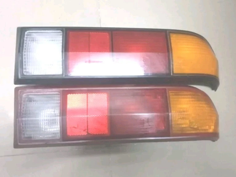 Luces traseras opel manta b dos lados derechos hella originales Foto 2 de 4