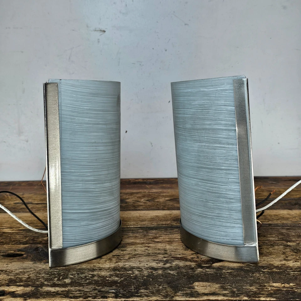 Комплект из 2 матовых никелевых настенных бра для туалетного столика с текстурированным стеклом - Изображение 4 из 4