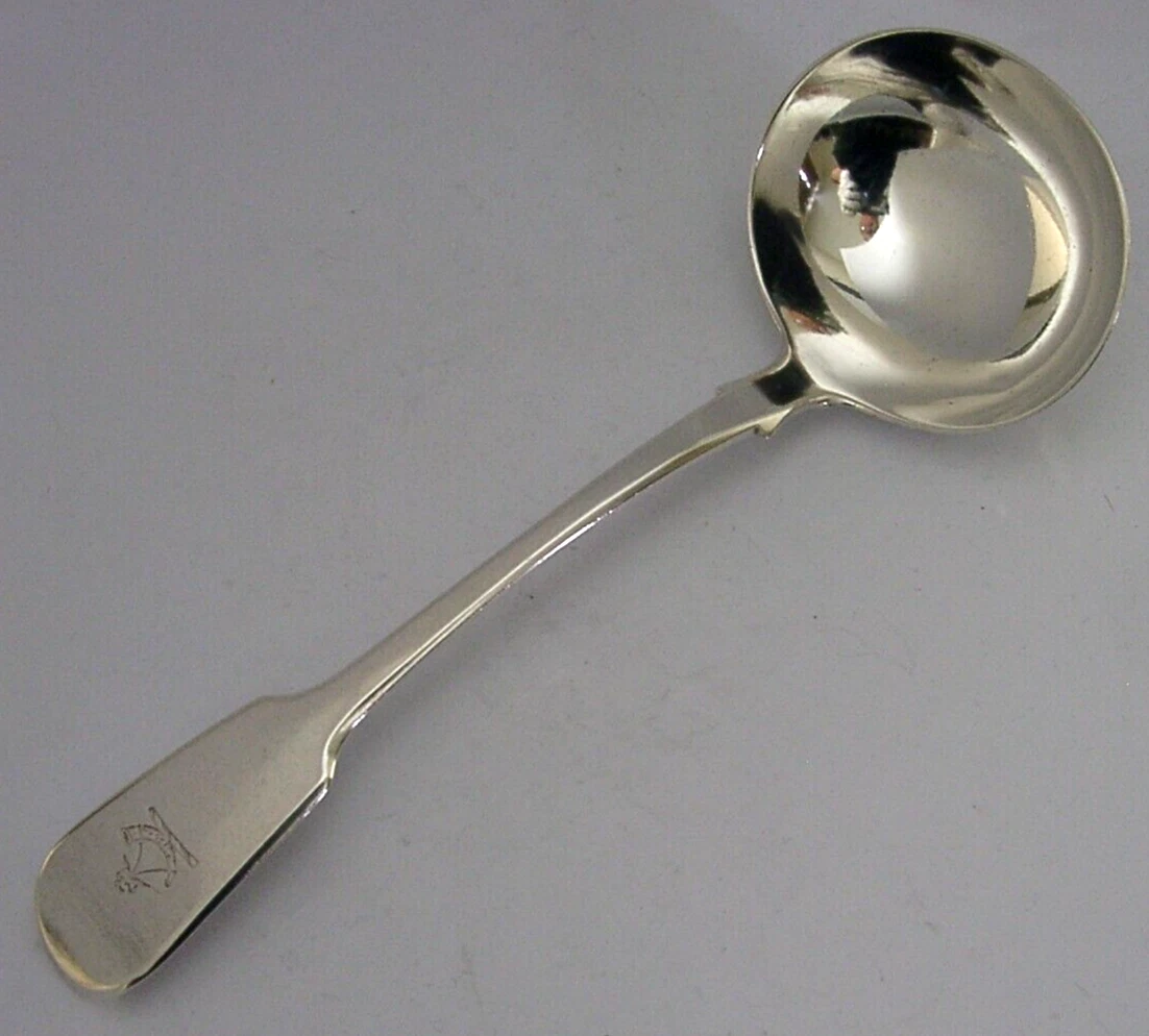 58g WILLIAM IV STERLING SILVER 'HUNT' FAMILY CRESTED SAUCE GRAVY LADLE 1836
Opens in a new window or