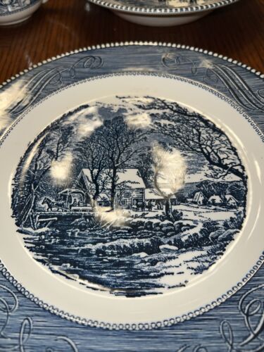 Vintage Currier & Ives Blue 16 Pcs Dinnerware Set 4Pcs Place Setting Service 4 - Picture 2 of 8