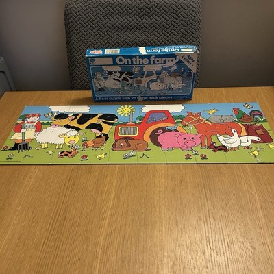 Auf dem Bauernhof Boden Puzzle Vintage komplett einige Gebrauchsspuren an Box & 1 Stück siehe Bilder