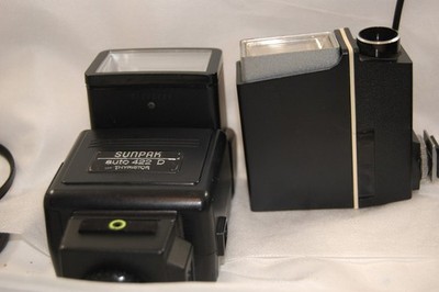 Sunpak auto 422D.  Plus Honeywell Flash. Please Read.