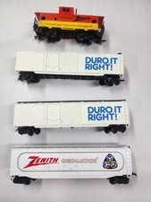 Lot Of 4 HO Scale Train Cars