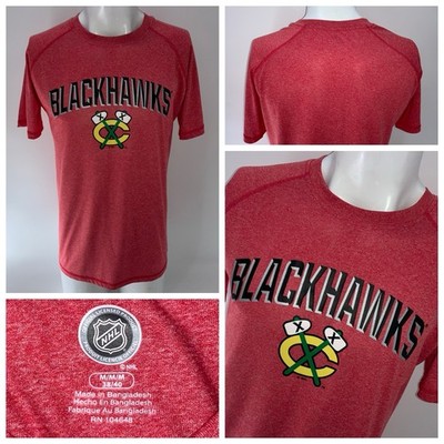 Chicago Blackhawks Activewear T-Shirt Men s M Red Poly Short Sleeve YGI U5-100