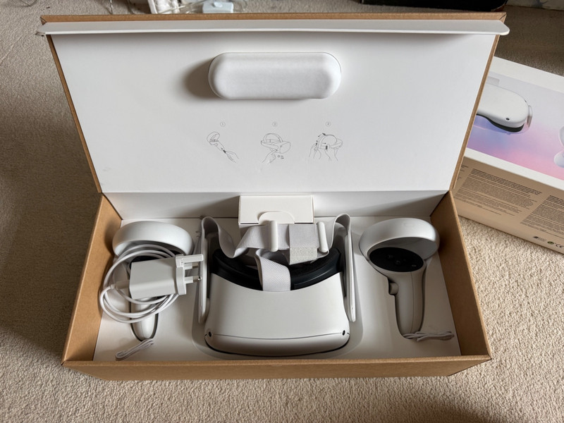 Meta Oculus Quest 2 256GB VR Headset - White - NEVER USED