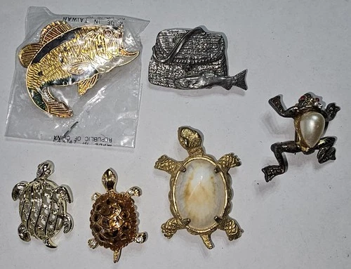 #45 Brooch/ Pin Lot, Animals Vintage To Modern Costume Jewelry