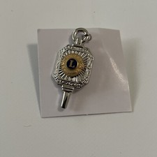 Small Lions Club Pin, DMI