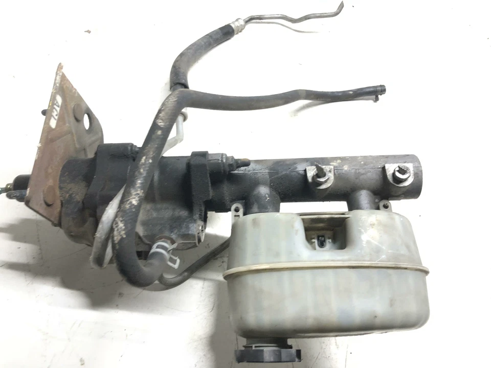 03-07 Chevrolet Silverado 2500 HD Conjunto de refuerzo de freno hidráulico OEM Foto 3 de 4