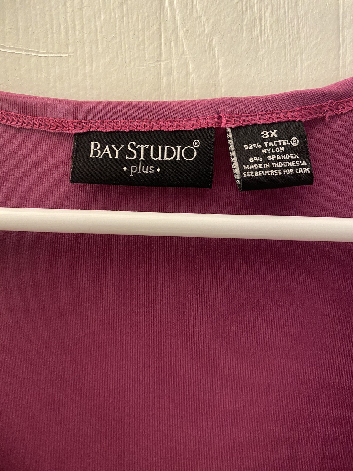 Bay Studio Plus Size Solid V-Neck Sleeveless Top … - image 8