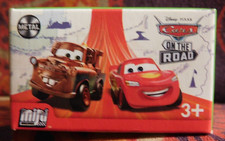 2022 Disney Pixar CARS Mini Racers Serie 4 ON THE ROAD IVY PERFORMER Scatola Verde