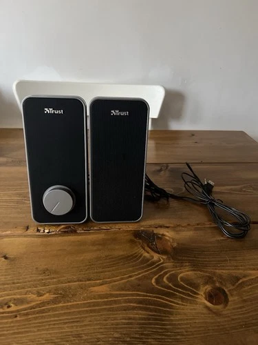 Trust Arys 2.0 PC Speakers, 28 W Peak Power, 3.5 mm Aux, USB Powered, Pair.