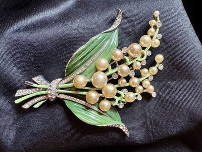 Vintage TRIFARI Figural Lily Of The Valley Fur Clip Brooch Pearls