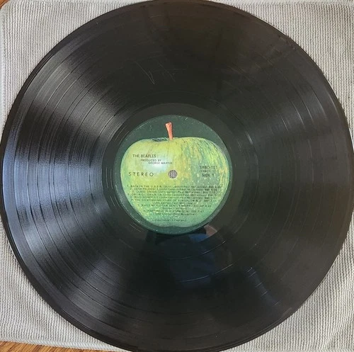 Beatles 1968 " White Album" Near Mint Double Vinyl LP