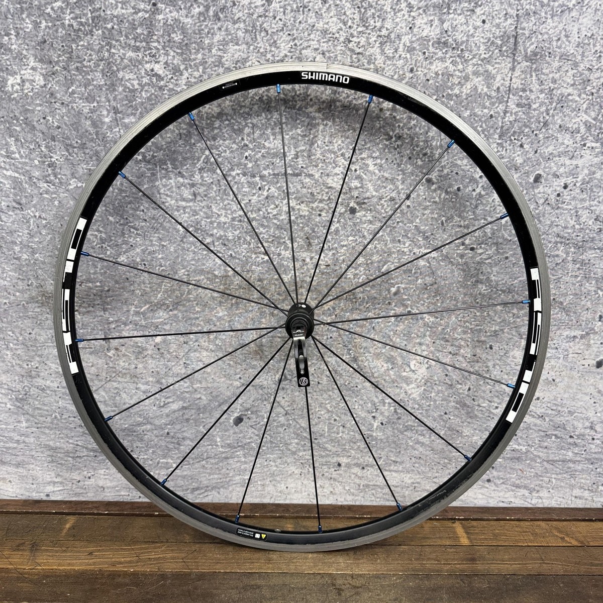 Shimano RS 700c Front Wheel Alloy R570 RS-70 16h QR Rim Brake Road