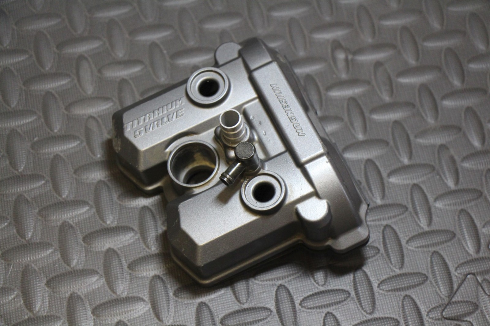 Yamaha YFZ450 cylinder head valve cover & rubber gasket YFZ 450 2004