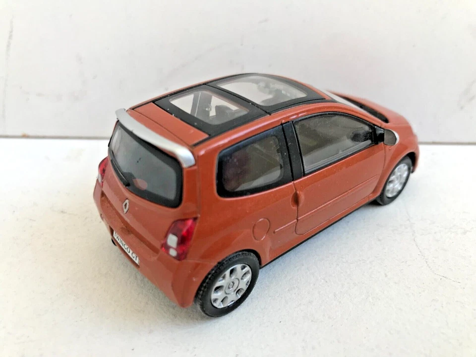 Renault Twingo GT 1:43 Cararama Foto 2 de 3
