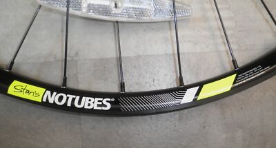 STANS RAPID 30 ZTR NO TUBE 27.5 in X 3 FRONT BIKE BICYCLE RIM/HUB