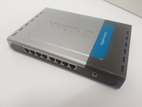 D-Link8 port Gigabit Switch Model: DGS-1008D - Photo 2/3