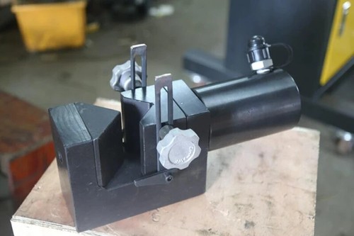 Máquina dobladora de ángulo hidráulico eléctrica ZJ-75 dobladora de ángulo de hierro 90 ° - Imagen 7 de 13