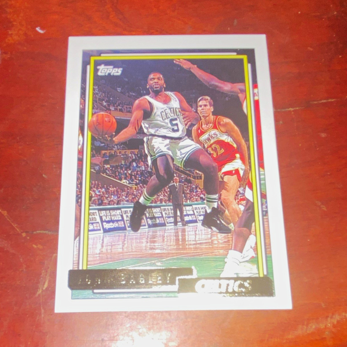 Topps 1992-93 Topps - Dee Brown #155 Boston Celtics Base Set