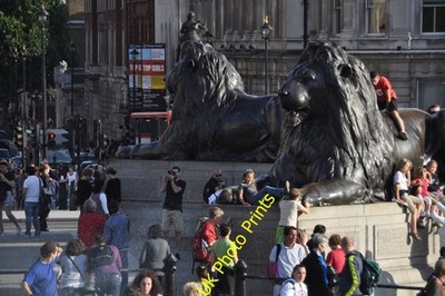 Foto A2 London : Westminster - Trafalgar Square Löwenstatuen c2011