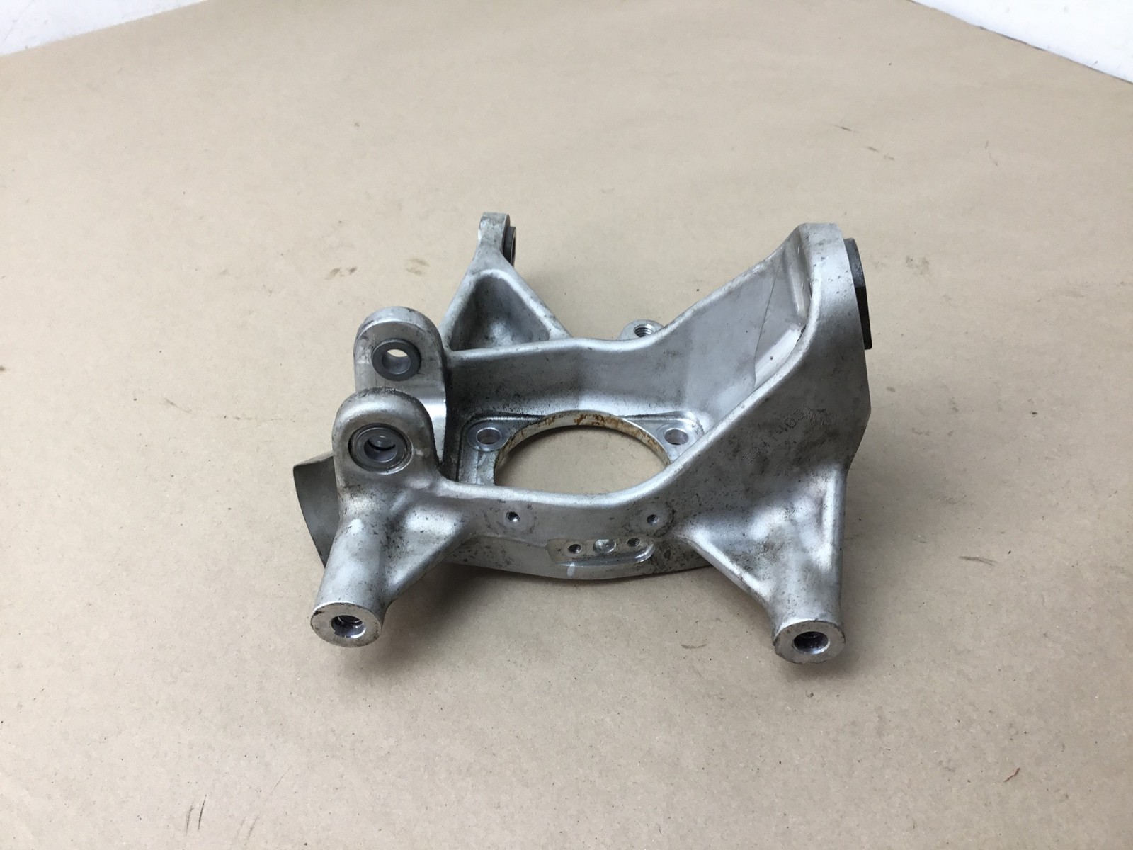 McLaren 650S 2015 Rear Left Driver Suspension Spindle Knuckle 15-17 ;:A