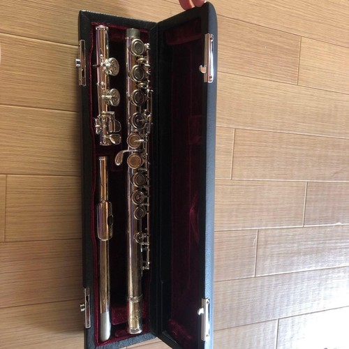 Silver plated flute 3 piece with case