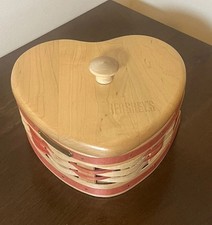1999 Hershey?s Chocolate MAPLETREE Handmade Heart Shaped Basket 3rd In Series