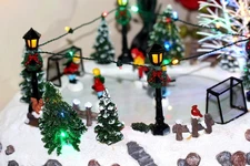 2021 St. Nicholas Square ICE HOCKEY RINK  Illuminated Motion works box Christmas