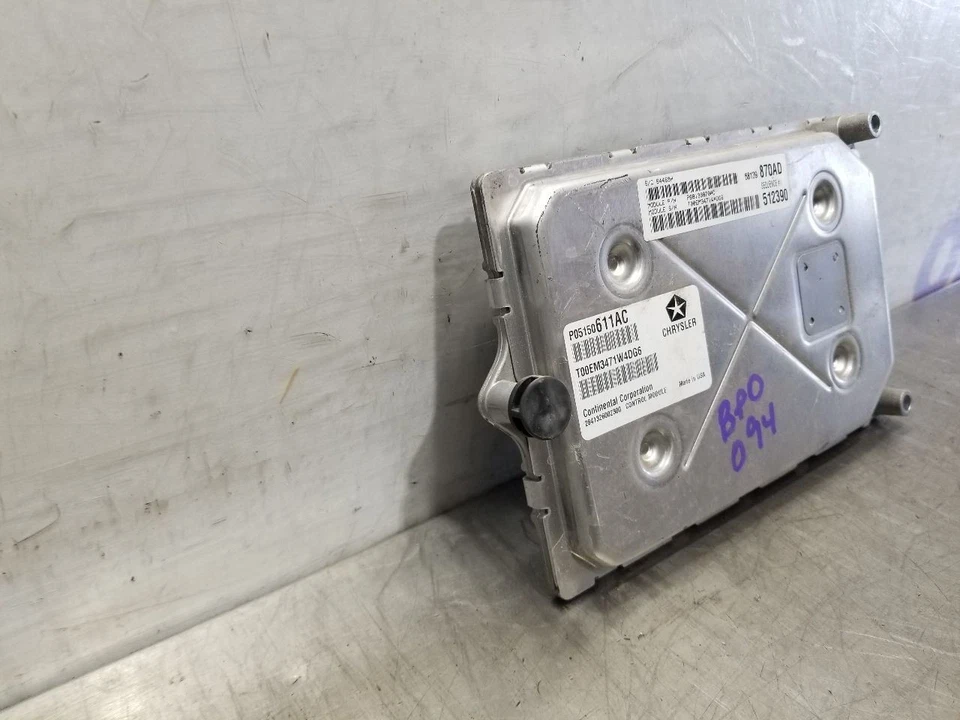 Dodge Challenger R/T 2012 módulo de control del motor ECM 5,7 L 05150611AC Foto 3 de 4
