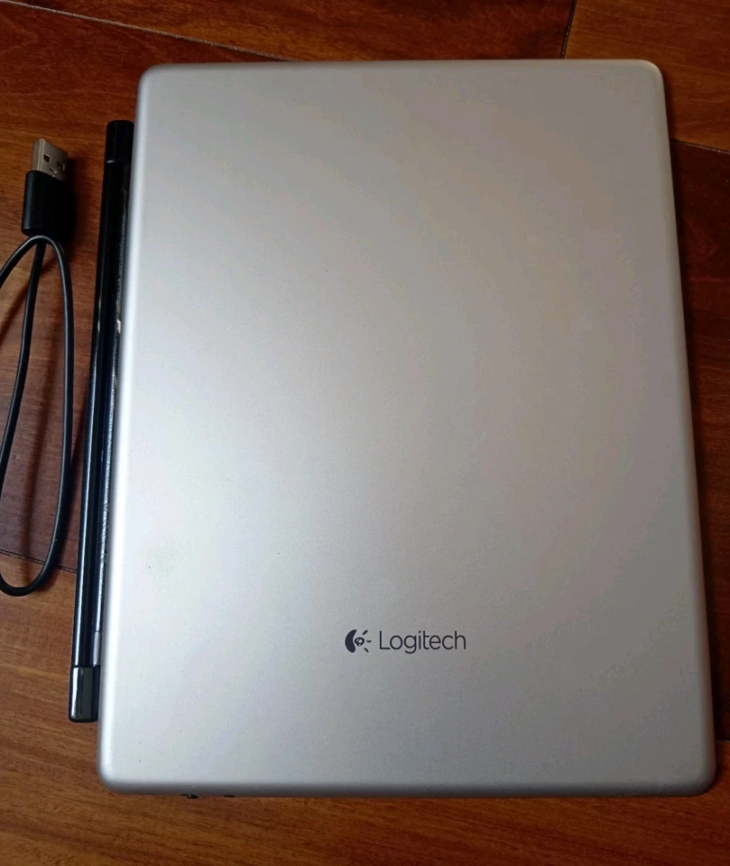 Logitech Ultrathin Keyboard cover per IPad 2 e 3 generazione ITA - Immagine 4 di 4