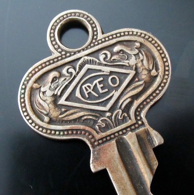 Vintage Russwin REO Double Dragon Brass Lock Key Russell & Erwin Mfg Co 756121
