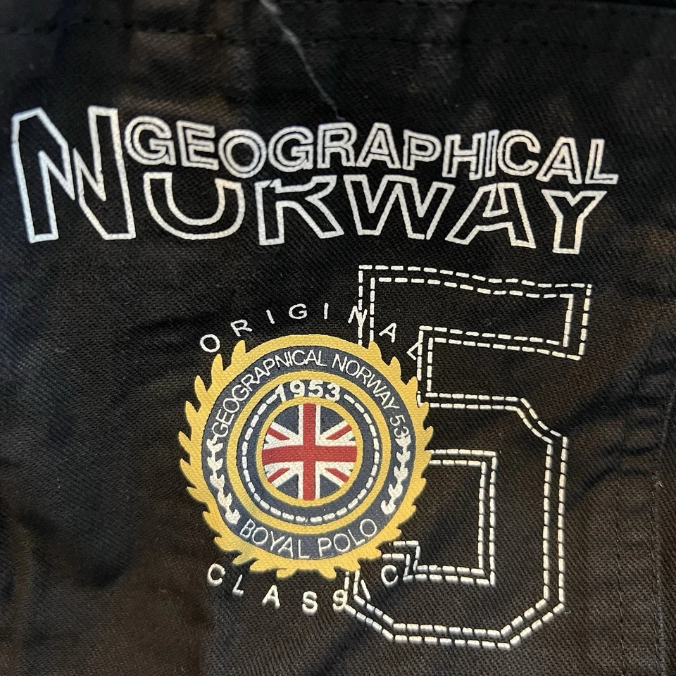 Geographical Norway Men’s Size S Black Cargo Outdoor Shorts - Image 3 of 4